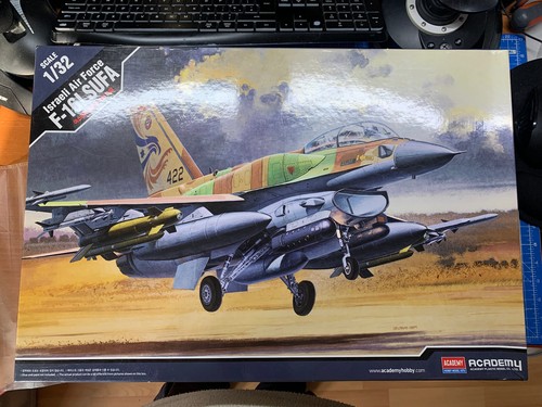 Academy f16i sufa isreali - 1/32,