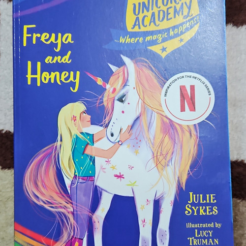 Unicorn academy freya and - academy,